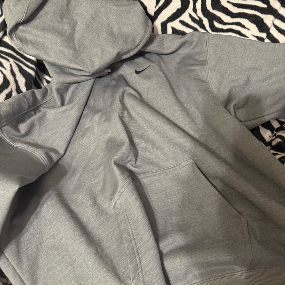 Nike Therma-Fit Gray Hoodie
